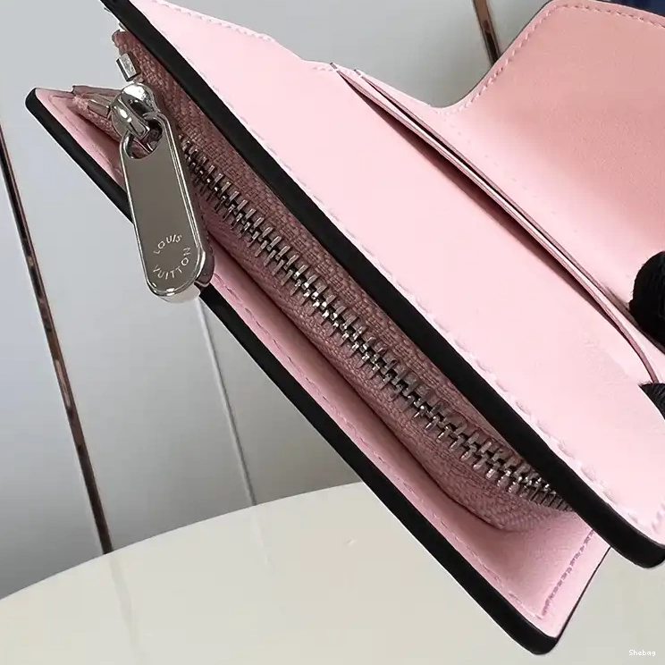 Bags LV 2407YZ0010 0617